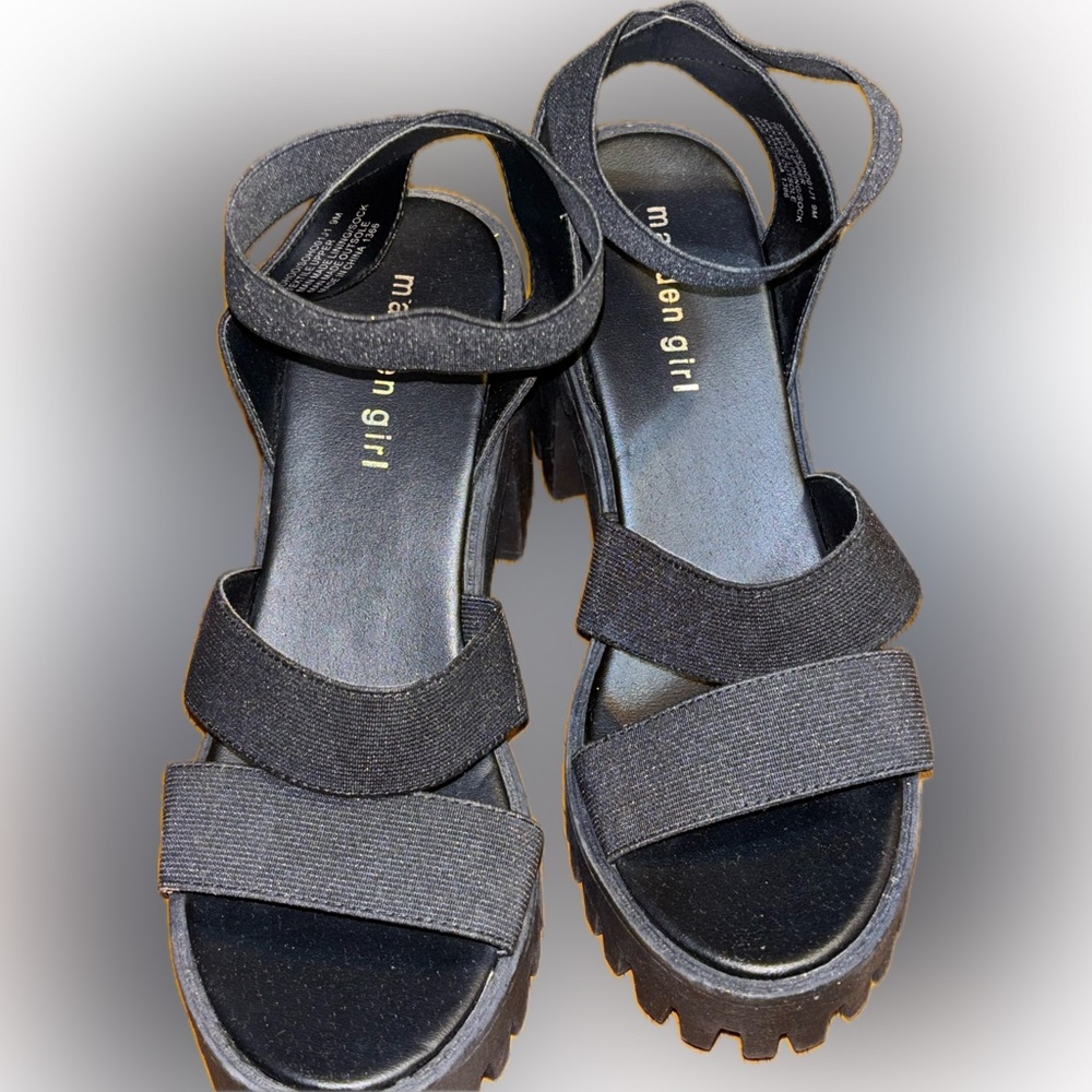 Soho Black Sandals Minimalist Design Secure Fit